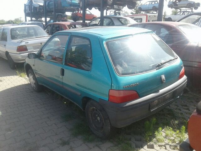 bontott PEUGEOT 106 Tetőkárpit