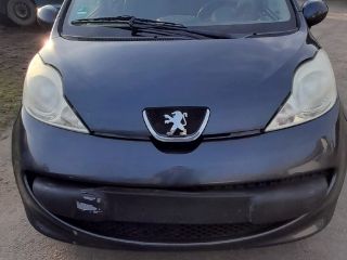 bontott PEUGEOT 107 Bal első Féknyereg Munkahengerrel