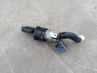 bontott PEUGEOT 107 Gyújtáskapcsoló Házzal