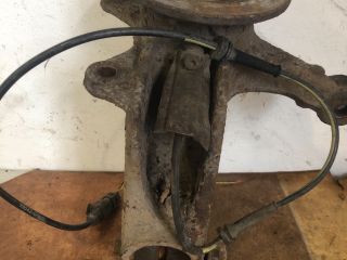 bontott PEUGEOT 107 Jobb első Csonkállvány Kerékaggyal