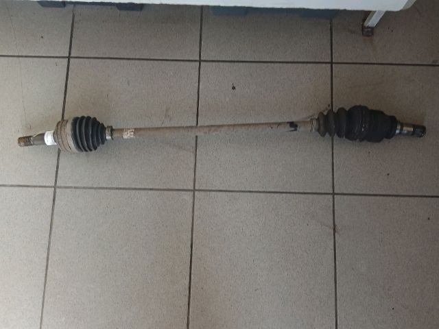 bontott PEUGEOT 107 Jobb Féltengely