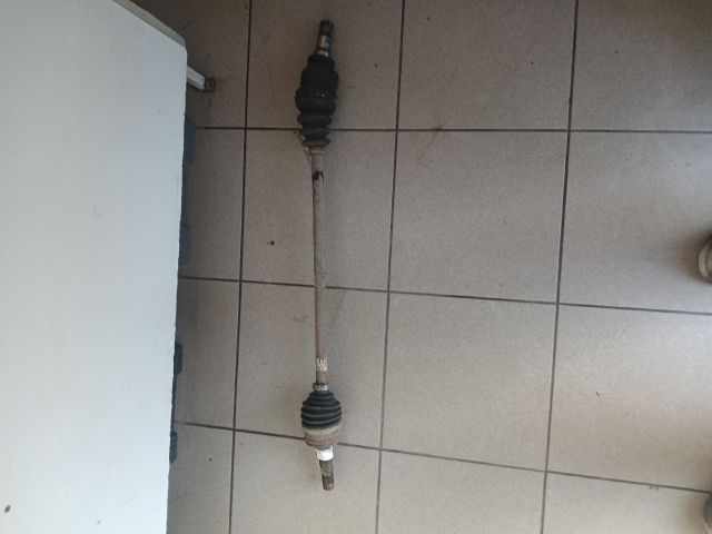 bontott PEUGEOT 107 Jobb Féltengely