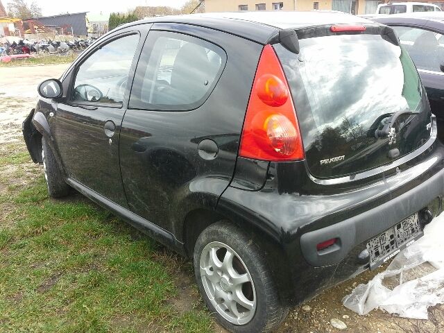 bontott PEUGEOT 107 Motorvezérlő