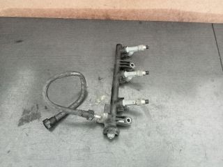 bontott PEUGEOT 107 Porlasztó Sor / Híd