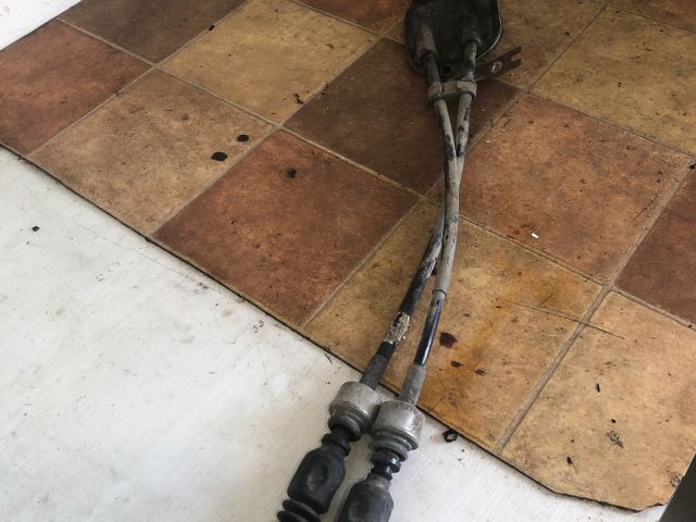 bontott PEUGEOT 107 Váltó Bowden