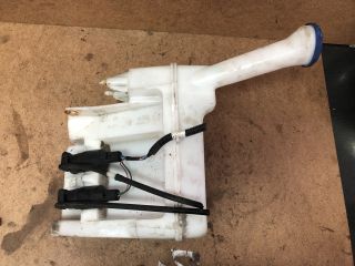 bontott PEUGEOT 107 Ablakmosó Tartály