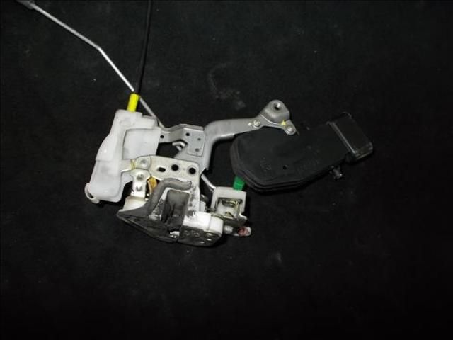 bontott PEUGEOT 107 Bal első Ajtózár