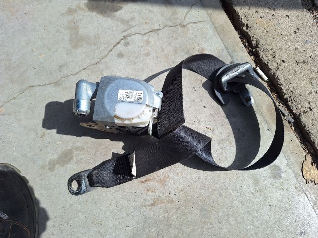 bontott PEUGEOT 107 Bal első Biztonsági Öv