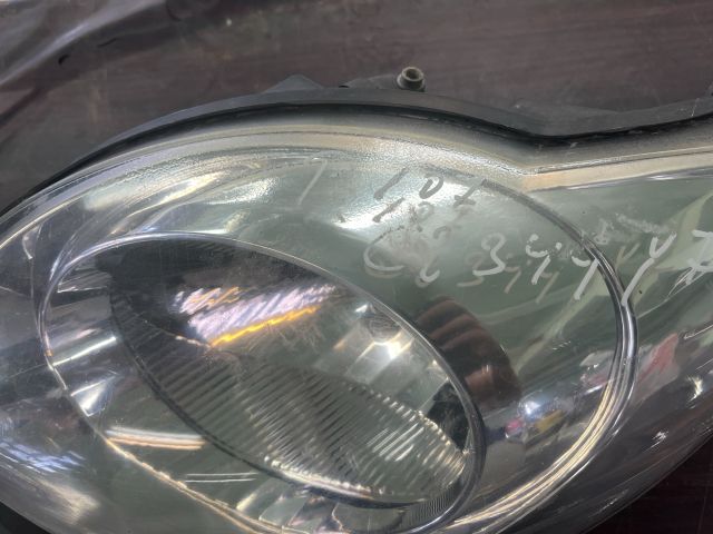 bontott PEUGEOT 107 Bal Fényszóró