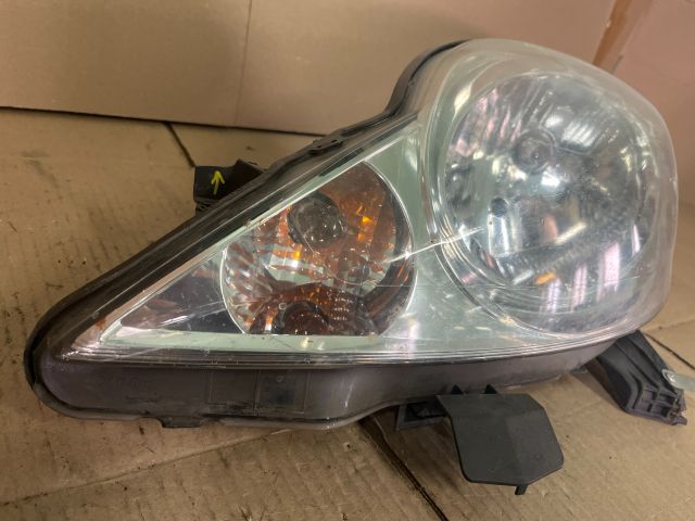 bontott PEUGEOT 107 Bal Fényszóró