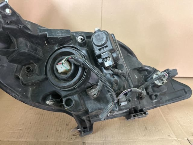 bontott PEUGEOT 107 Bal Fényszóró