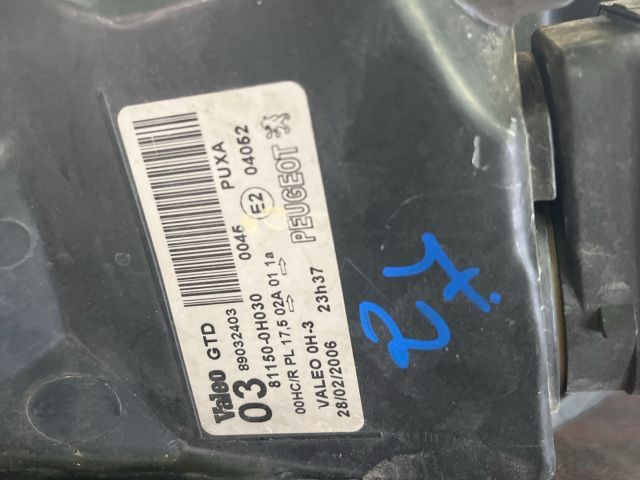 bontott PEUGEOT 107 Bal Fényszóró