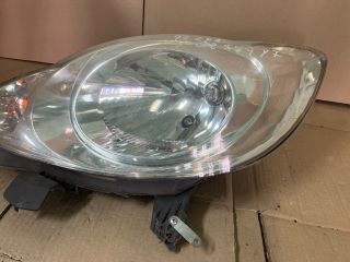 bontott PEUGEOT 107 Bal Fényszóró