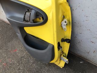 bontott PEUGEOT 107 Bal hátsó Ajtó (Üres lemez)