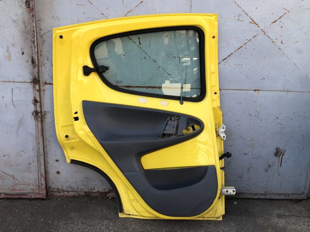 bontott PEUGEOT 107 Bal hátsó Ajtó (Üres lemez)