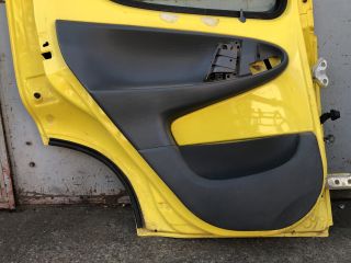 bontott PEUGEOT 107 Bal hátsó Ajtó (Üres lemez)