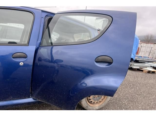 bontott PEUGEOT 107 Bal hátsó Ajtó (Üres lemez)