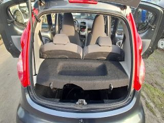 bontott PEUGEOT 107 Bal Hátsó Lámpa