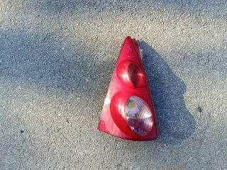 bontott PEUGEOT 107 Bal Hátsó Lámpa