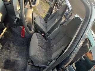 bontott PEUGEOT 107 Bal Napellenző