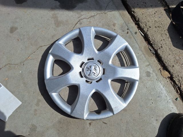 bontott PEUGEOT 107 Dísztárcsa (1 db)