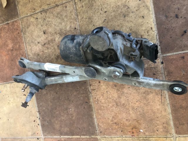 bontott PEUGEOT 107 Első Ablaktörlő Szerkezet Motorral