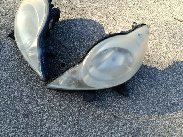 bontott PEUGEOT 107 Fényszóró Pár