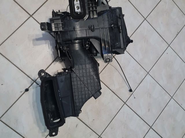 bontott PEUGEOT 107 Fűtés Box