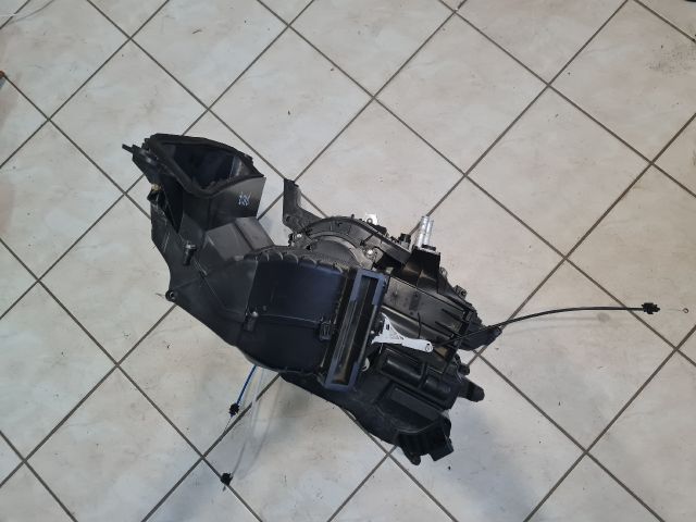 bontott PEUGEOT 107 Fűtés Box