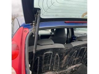 bontott PEUGEOT 107 Gázrugós Kitámasztó Teleszkóp Csomagtérajtó Bal