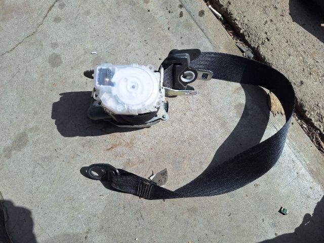 bontott PEUGEOT 107 Jobb első Biztonsági Öv