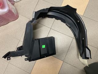 bontott PEUGEOT 107 Jobb első Dobbetét (Kerékjárati, Műanyag)