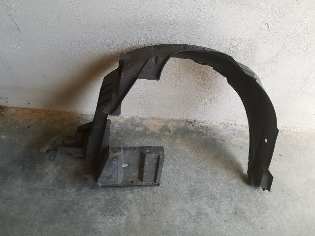 bontott PEUGEOT 107 Jobb első Dobbetét (Kerékjárati, Műanyag)