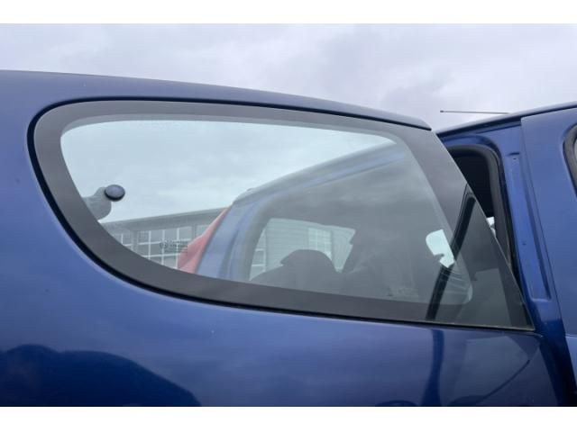 bontott PEUGEOT 107 Jobb hátsó Ablak