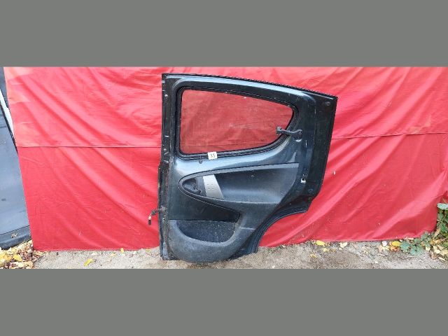 bontott PEUGEOT 107 Jobb hátsó Ajtó (Üres lemez)