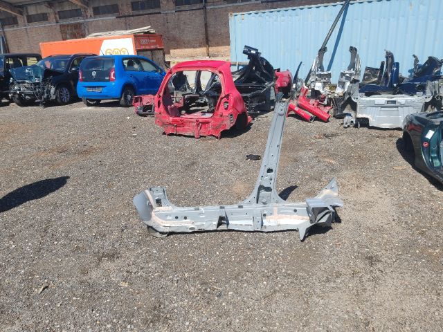 bontott PEUGEOT 107 Jobb Küszöb