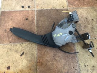 bontott PEUGEOT 107 Kézifék Kar