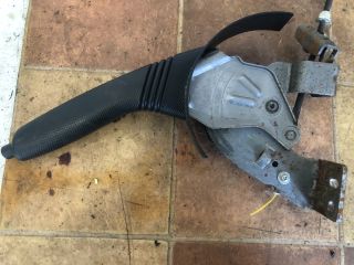 bontott PEUGEOT 107 Kézifék Kar