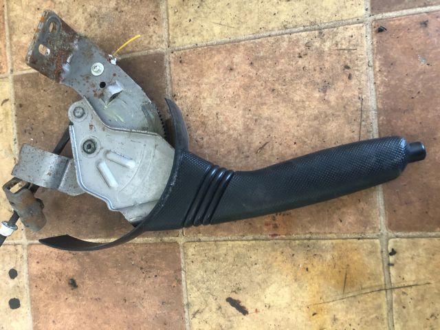 bontott PEUGEOT 107 Kézifék Kar