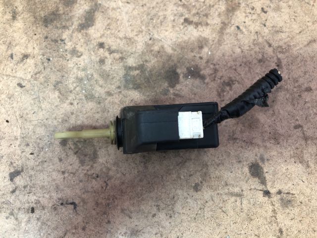 bontott PEUGEOT 107 Központizár Motor Csomagtérajtó