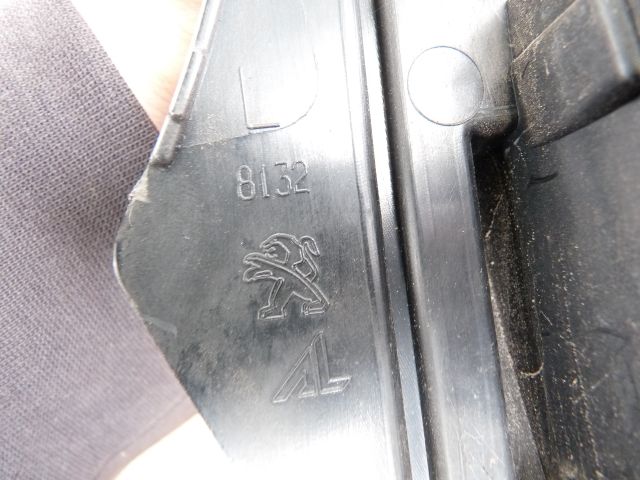 bontott PEUGEOT 108 Bal Hátsó Lámpa