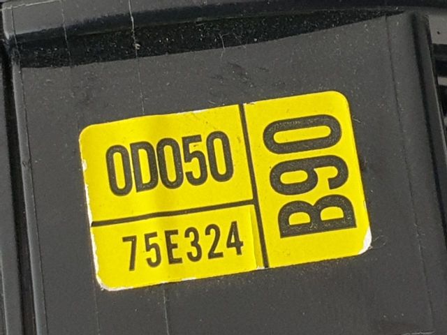 bontott PEUGEOT 108 Komplett Kormánykapcsoló (Bajuszkapcsoló)