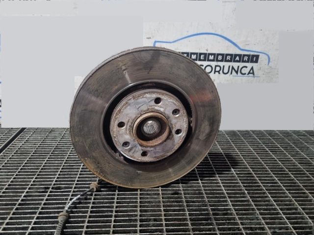 bontott PEUGEOT 2008 Bal első Csonkállvány