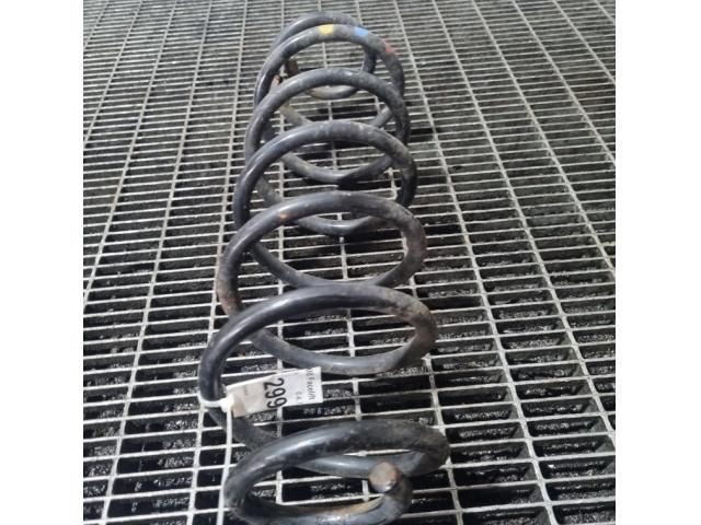 bontott PEUGEOT 2008 Hátsó Rugó