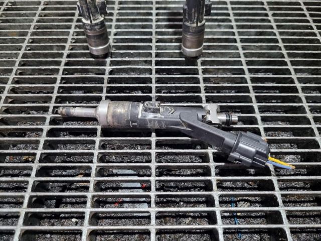 bontott PEUGEOT 2008 Porlasztó (1 db)