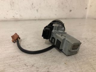 bontott PEUGEOT 2008 Gyújtáskapcsoló