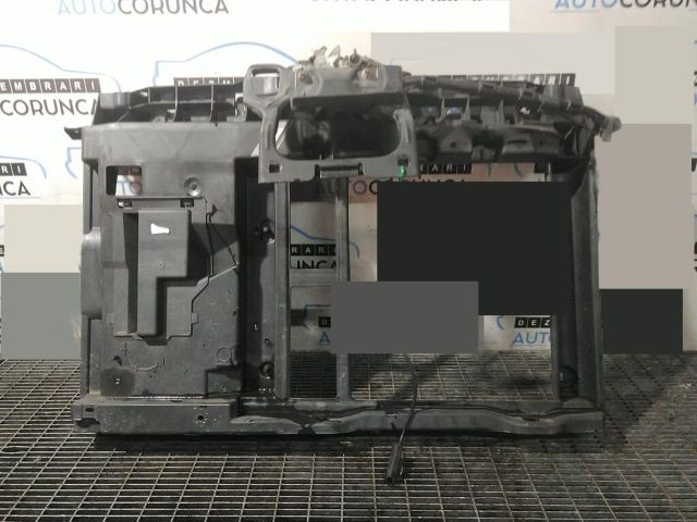 bontott PEUGEOT 2008 Homlokfal (Üres lemez)