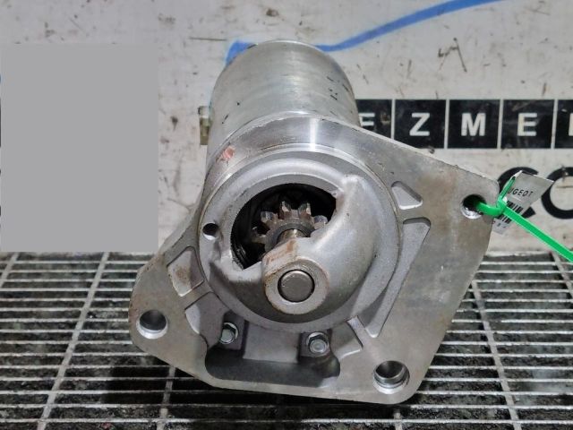 bontott PEUGEOT 2008 Önindító