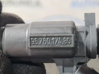 bontott PEUGEOT 2008 Porlasztó (1 db)