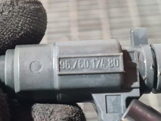 bontott PEUGEOT 2008 Porlasztó (1 db)